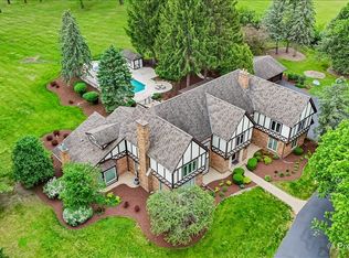 3 Auburn Ln, Barrington Hills, IL 60010