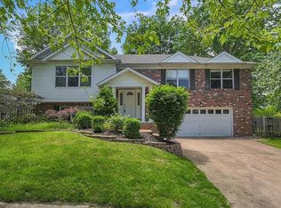 7265 Spring Water Rdg, Saint Louis, MO 63129