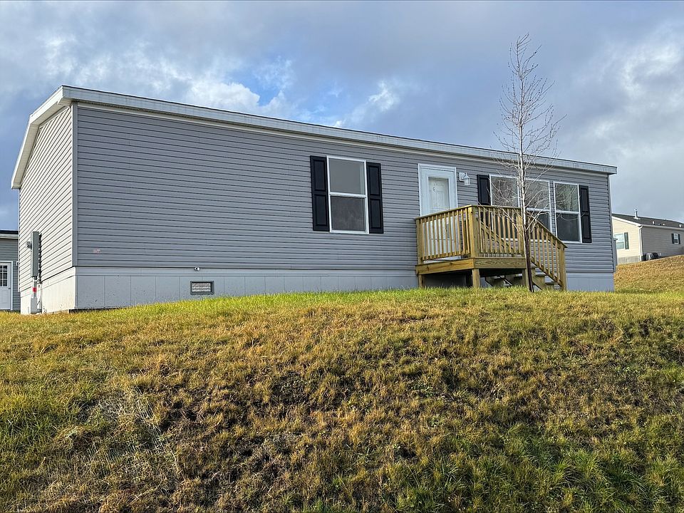 1st image of 9 Palm Dr #250