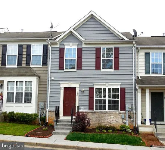 204 Cannon Ct photo 1