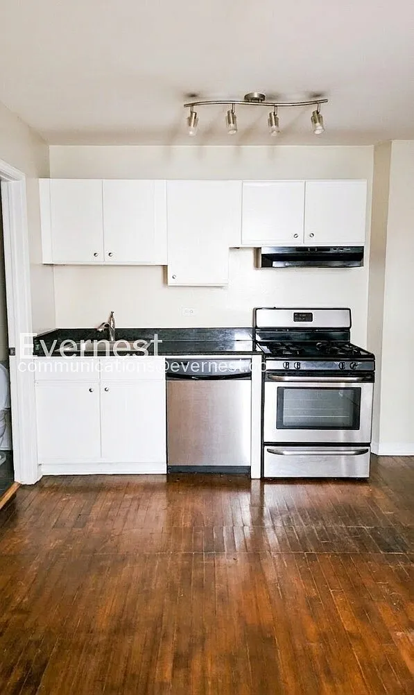 1 bed, 1.0 bath, 650 sqft, $1,750 — Photo 2
