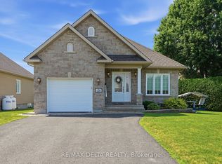 131 Caledonia Rd, The Nation, ON K0C2B0