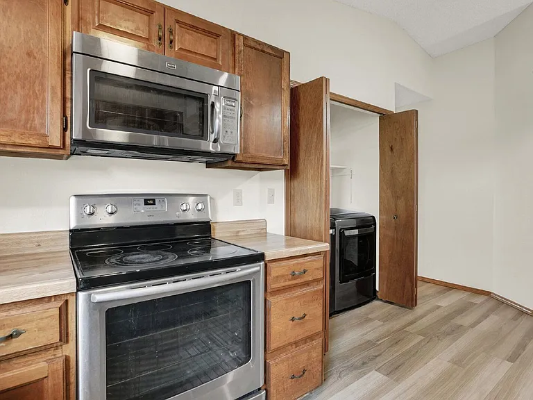 6376 Chantilly Pl — Photo 11