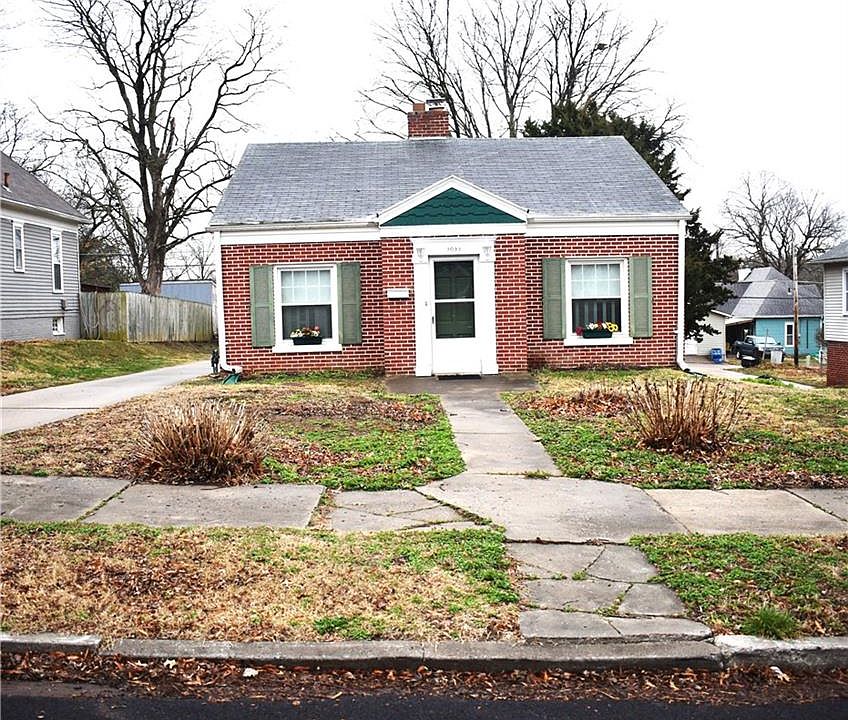 1st image of 2922 Angelique St