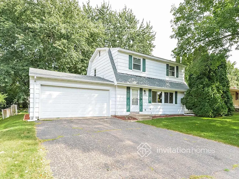 3790 Grand Ave — Photo 2