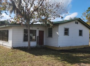 205 Peninsula Rd, Interlachen, FL 32148