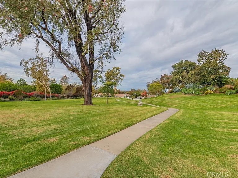 19112 Biddle Dr — Photo 28