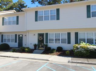 44 Pirates Cove Dr, Swansboro, NC 28584
