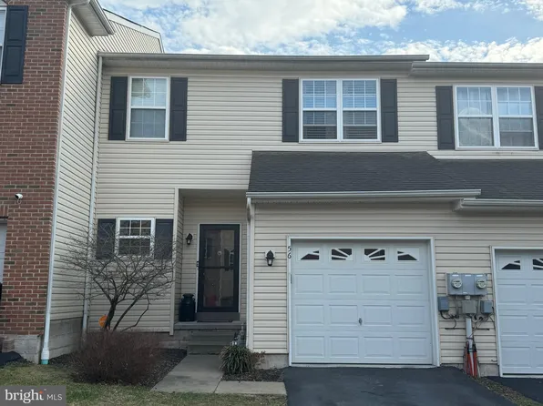 56 Stone Hill Dr, Pottstown, PA 19464