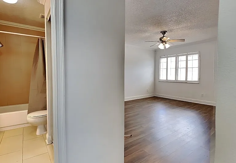 3102 W Horatio St #24 — Photo 11