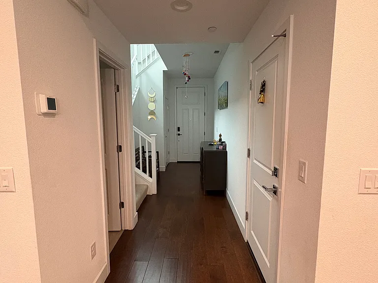410 E Iron Oak Pl — Photo 8