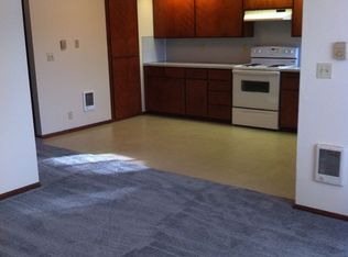 1217 R St APT 6, Springfield, OR 97477