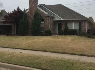 512 E Natchez St, Broken Arrow, OK 74011