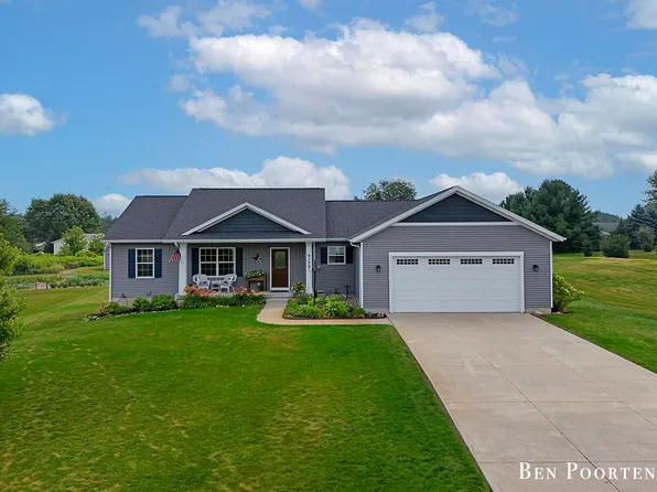 9120 Wabasis Pointe Dr NE, Greenville, MI 48838