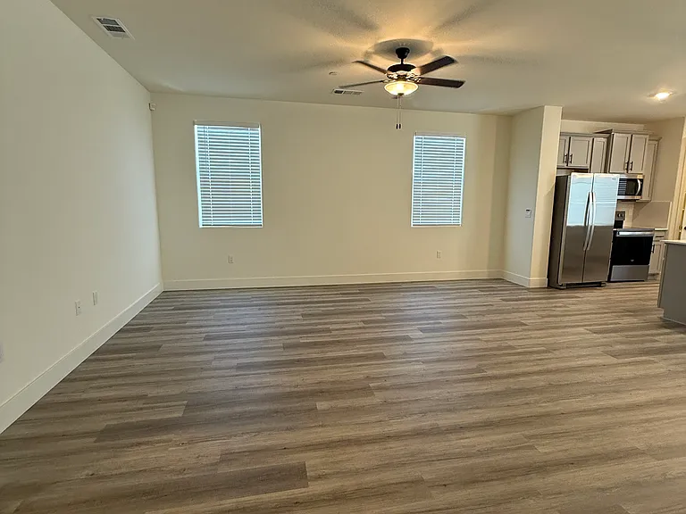 4040 W Babcock Ave — Photo 8