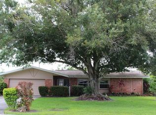 880 Entrada Dr S, Fort Myers, FL 33919
