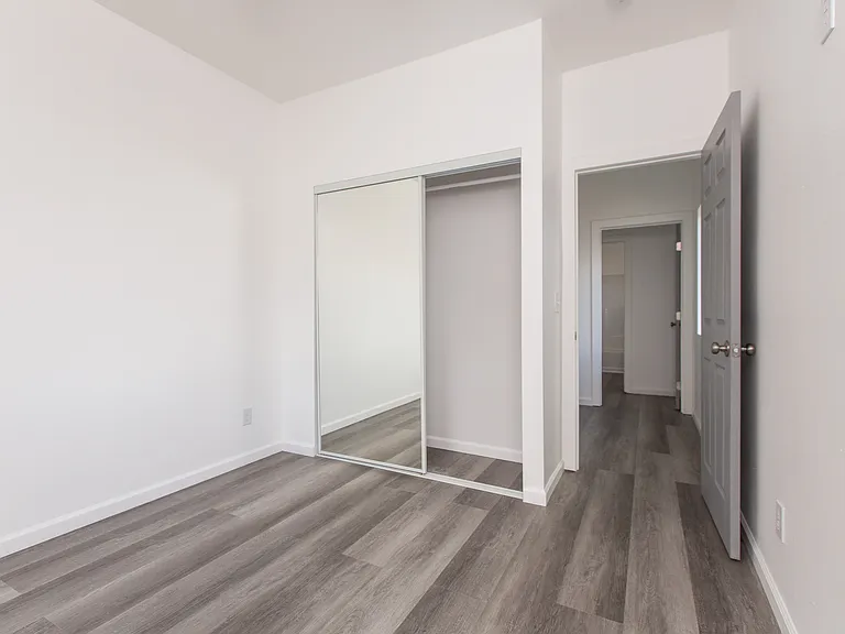 104 S Chestnut St #B — Photo 17