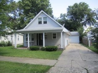 819 Charles St, Aurora, IL 60506