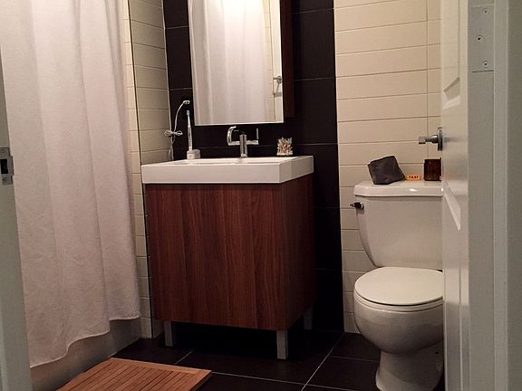 5th image of 116 John St APT 1006