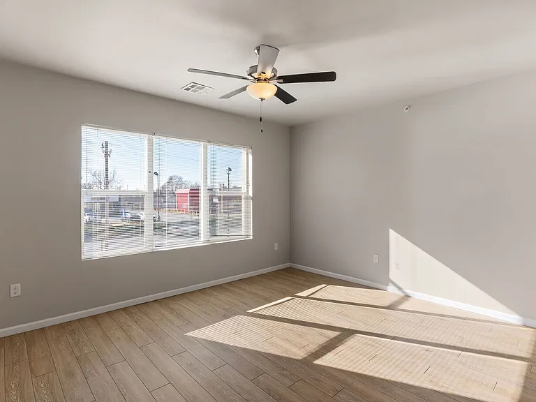 River West Apartments — Photo 46