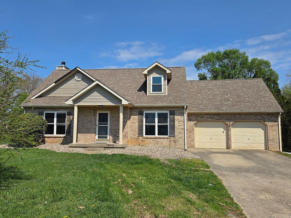 1st image of 888 N Woodland Dr