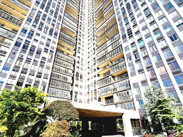 300 Winston Dr APT 822, Cliffside Park, NJ 07010