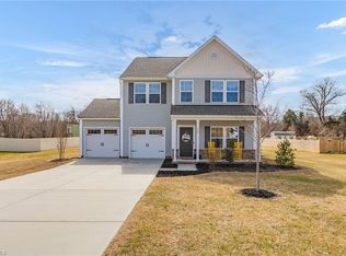 180 Scotch Moss Dr, Advance, NC 27006