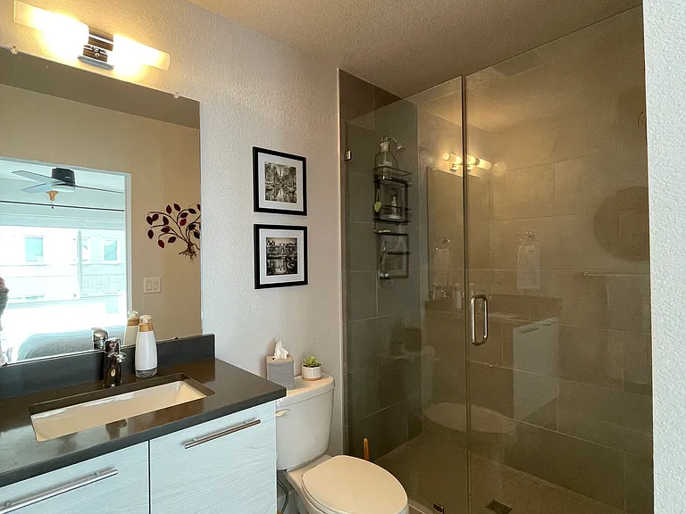 Ensuite master bathroom