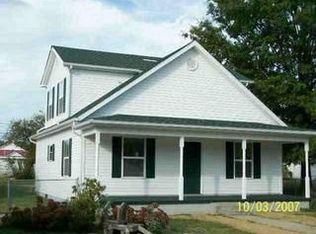 621 Center Ave, Wurtland, KY 41144