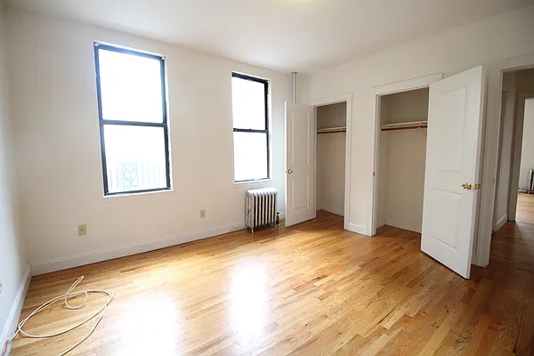 Rented by Julianna Realty Corp | media 29