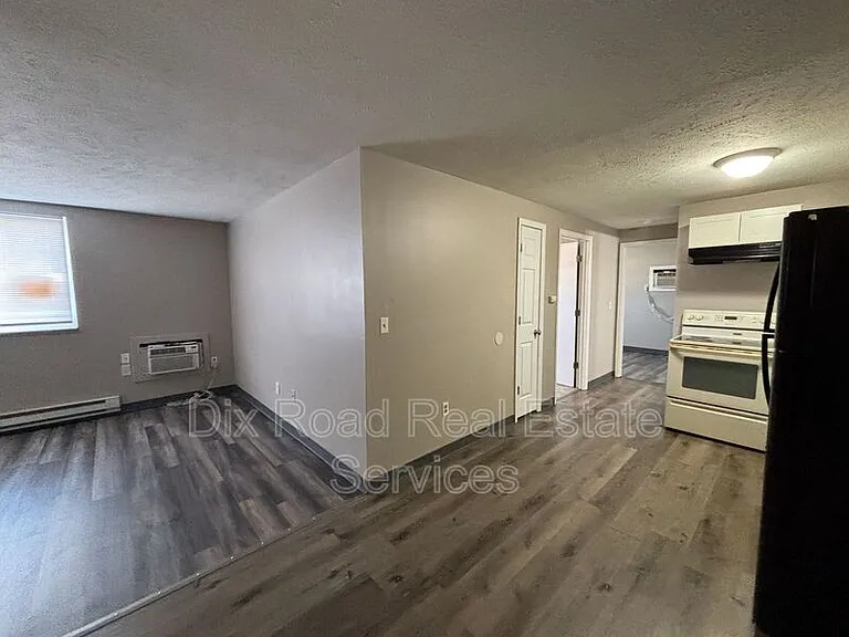 735 Trumbull St #1 — Photo 3