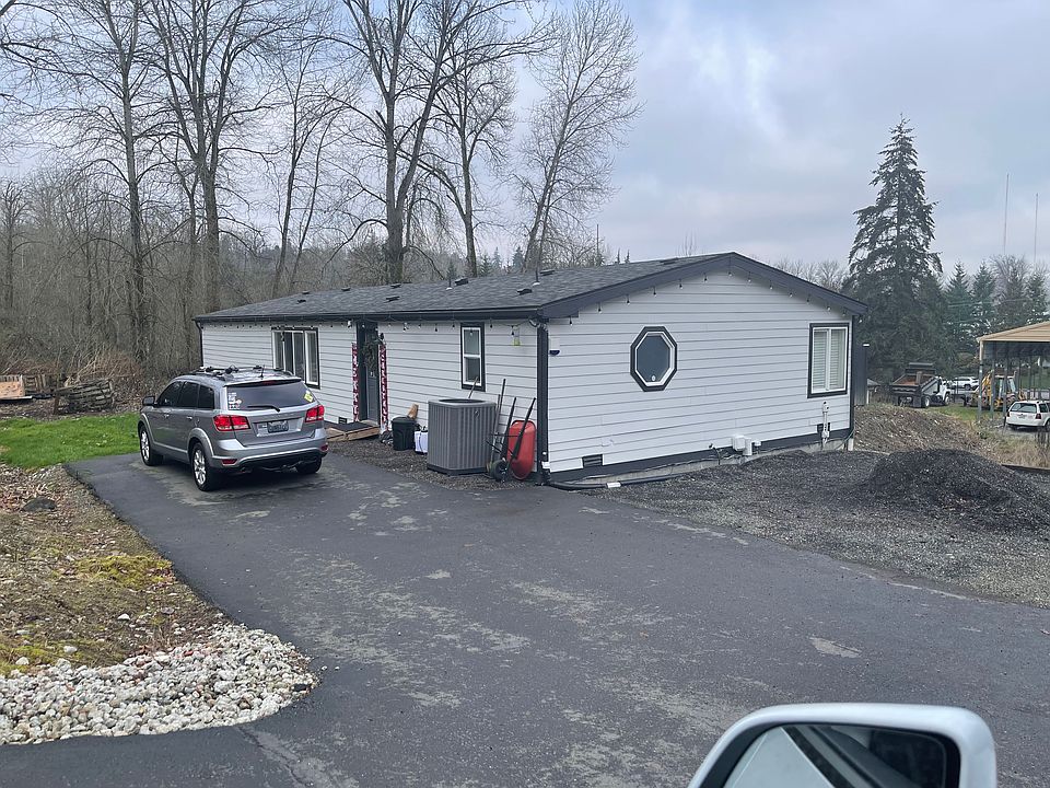 Recently remodeled, and new paint in 2024