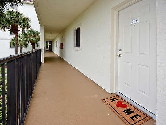 2nd image of 2105 Lavers Cir APT 203