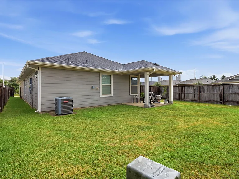21403 Bluebonnet Cove Ct — Photo 21