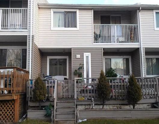 1st image of 440 Caswell Ave #1