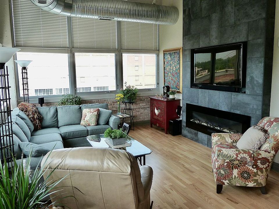 1st image of 930 Washington Ave Unit 4G