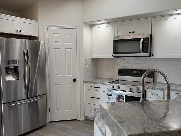 3304 E Sir Patrick Ct — Photo 24