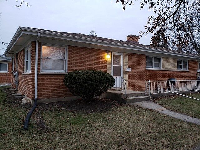 1st image of 221 E Vermont St