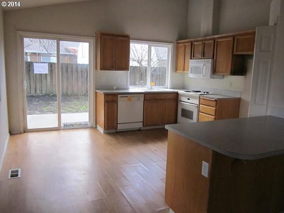 4th image of 4409 NE 133rd Ct