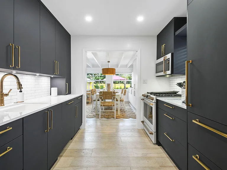 612 N Palmway — Photo 7
