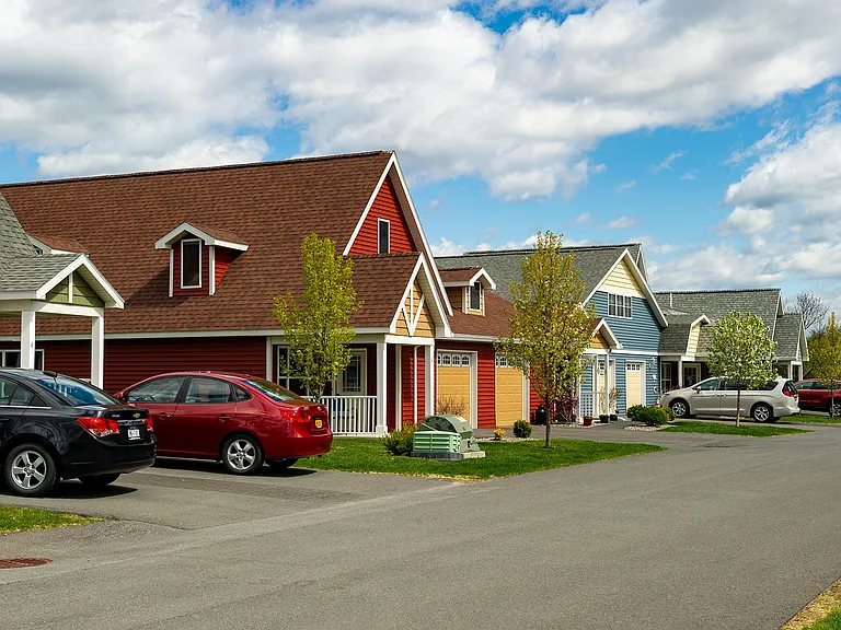 The Spinney at Van Dyke — Photo 8