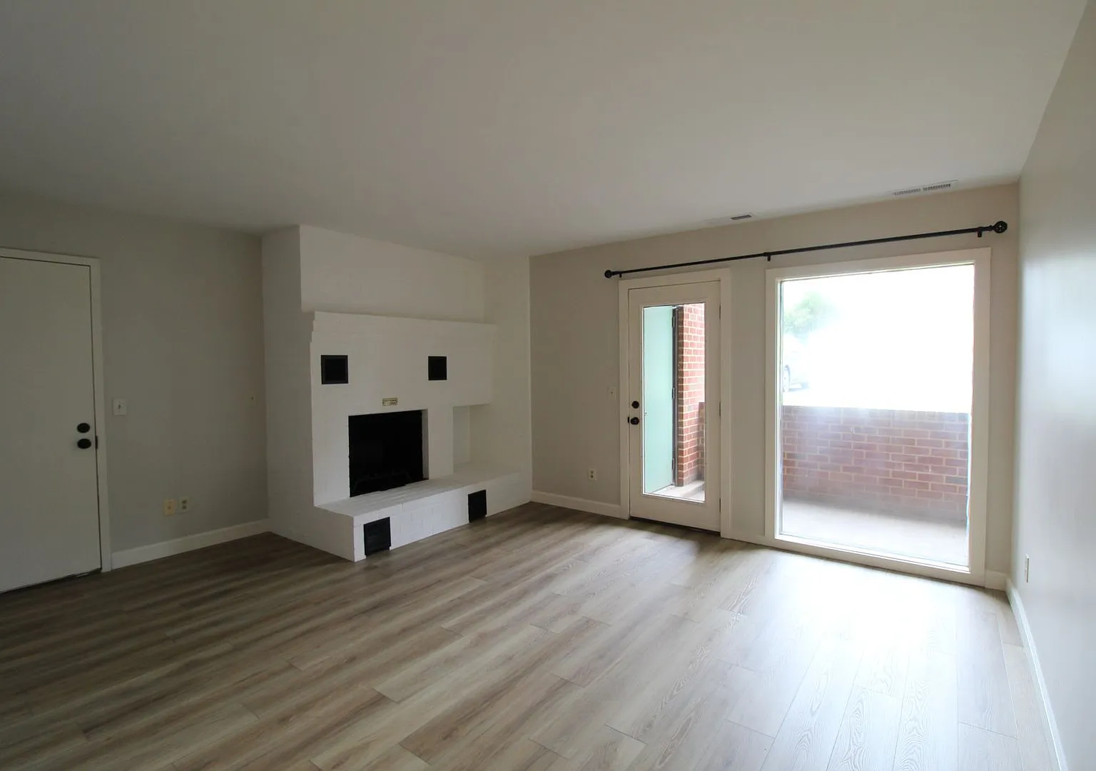 Completely Remodeled Condo at an Affordable Price! — Photo 3