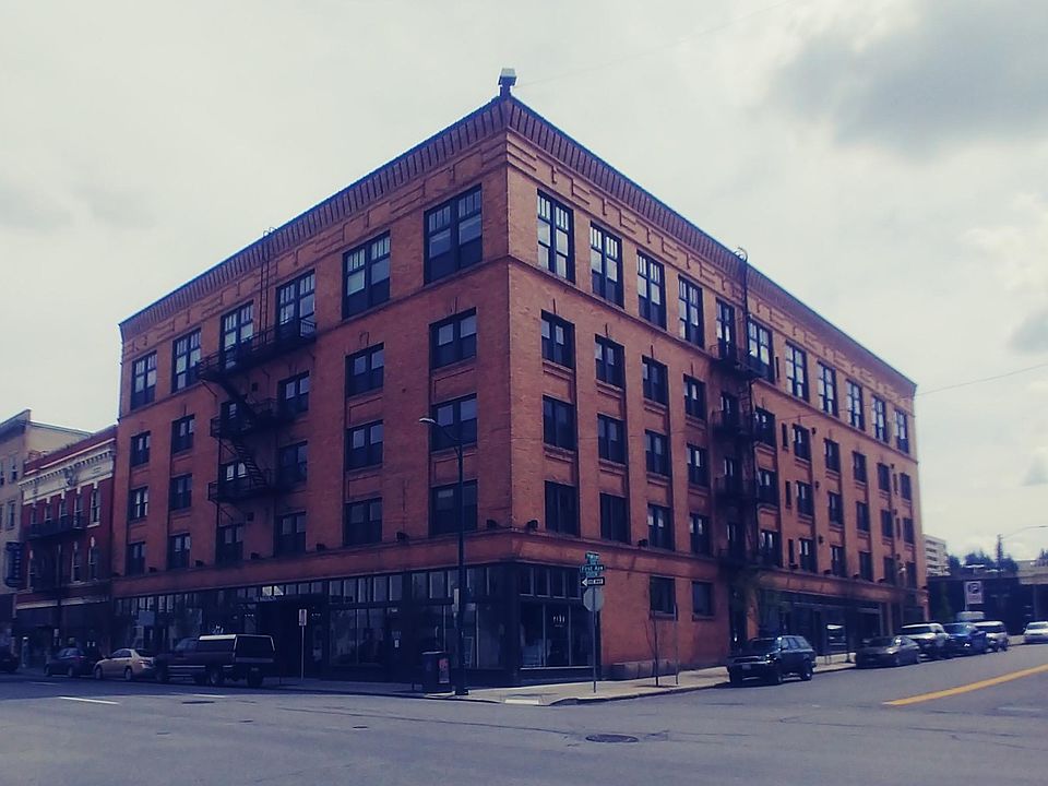 1st image of 1029 W 1st Ave APT 404