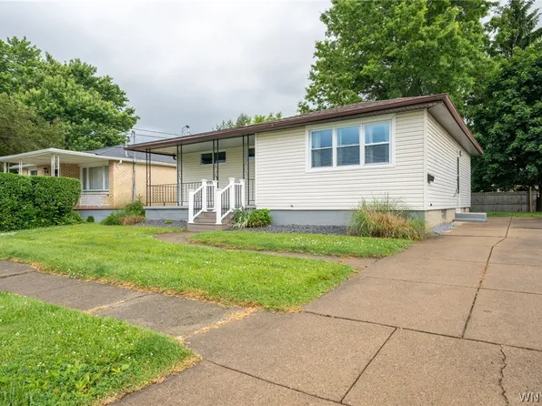 122 Edison St, Lackawanna, NY 14218