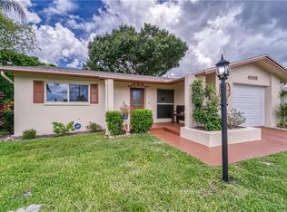 4508 Bear Lake Ct, Clearwater, FL 33762
