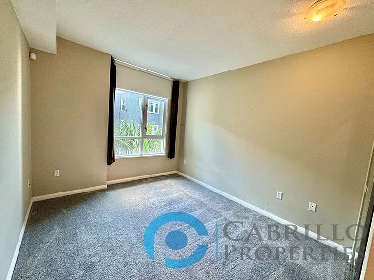 850 Beech St #504 — Photo 27