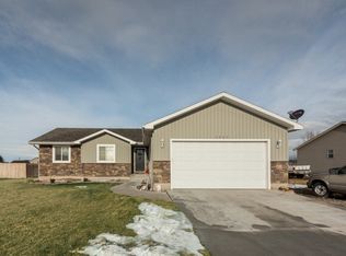3907 Shale Ave, Ammon, ID 83401