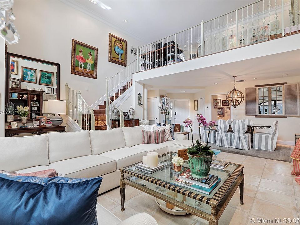 1st image of 5010 NW 93rd Doral Pl