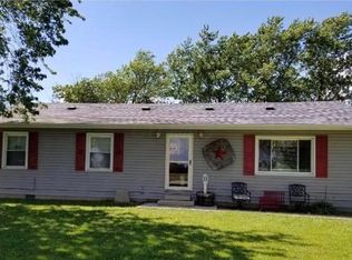 55 Burnett Rd, Sabina, OH 45169