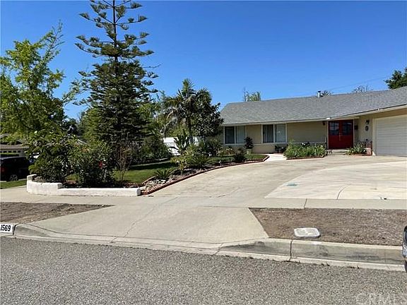 2nd image of 1569 Iris Way